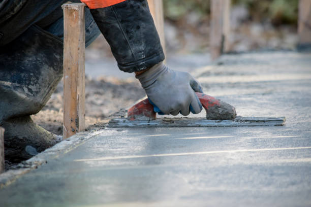 Best Concrete Walkway Installation  in Slater, MO
